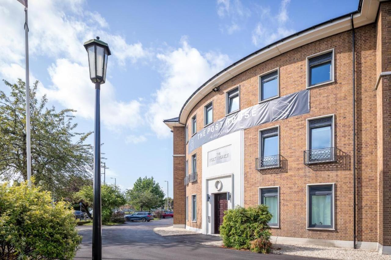 The Post House One By Fortuna Property Gloucester Extérieur photo