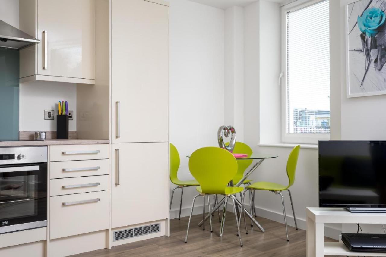 The Post House One By Fortuna Property Gloucester Extérieur photo